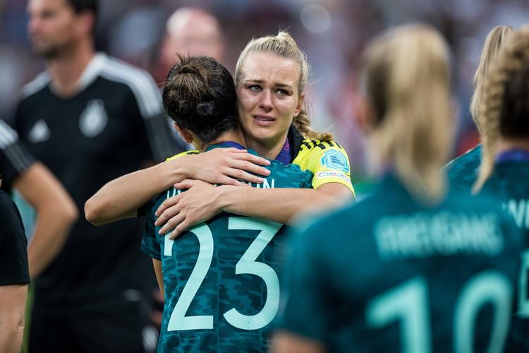 女足欧洲杯决赛德国vs英格兰全场回放